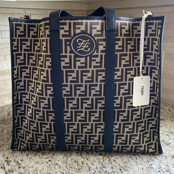 Fendi tote bag - Picture 1 of 8